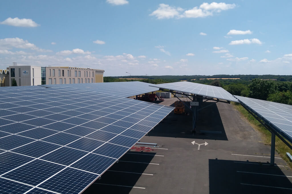 ombrieres-solution-solaire-resolience Présentation de la solution solaire ombrières de Resolience